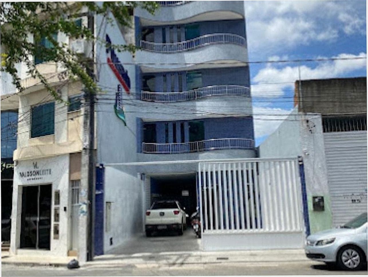 Fachada principal da pousada